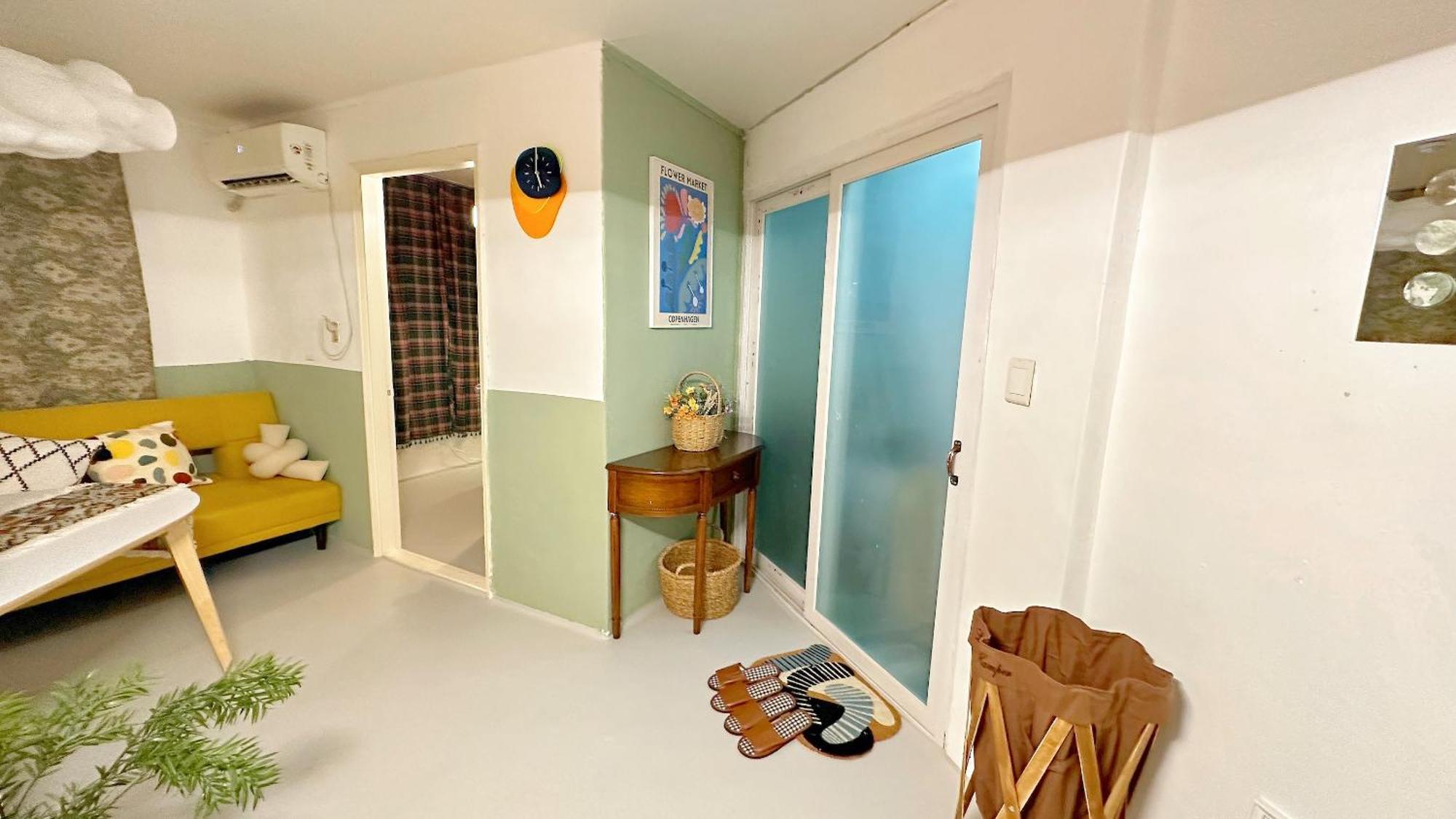 Apartment Seochon Spring Haven With Private Rooftop *