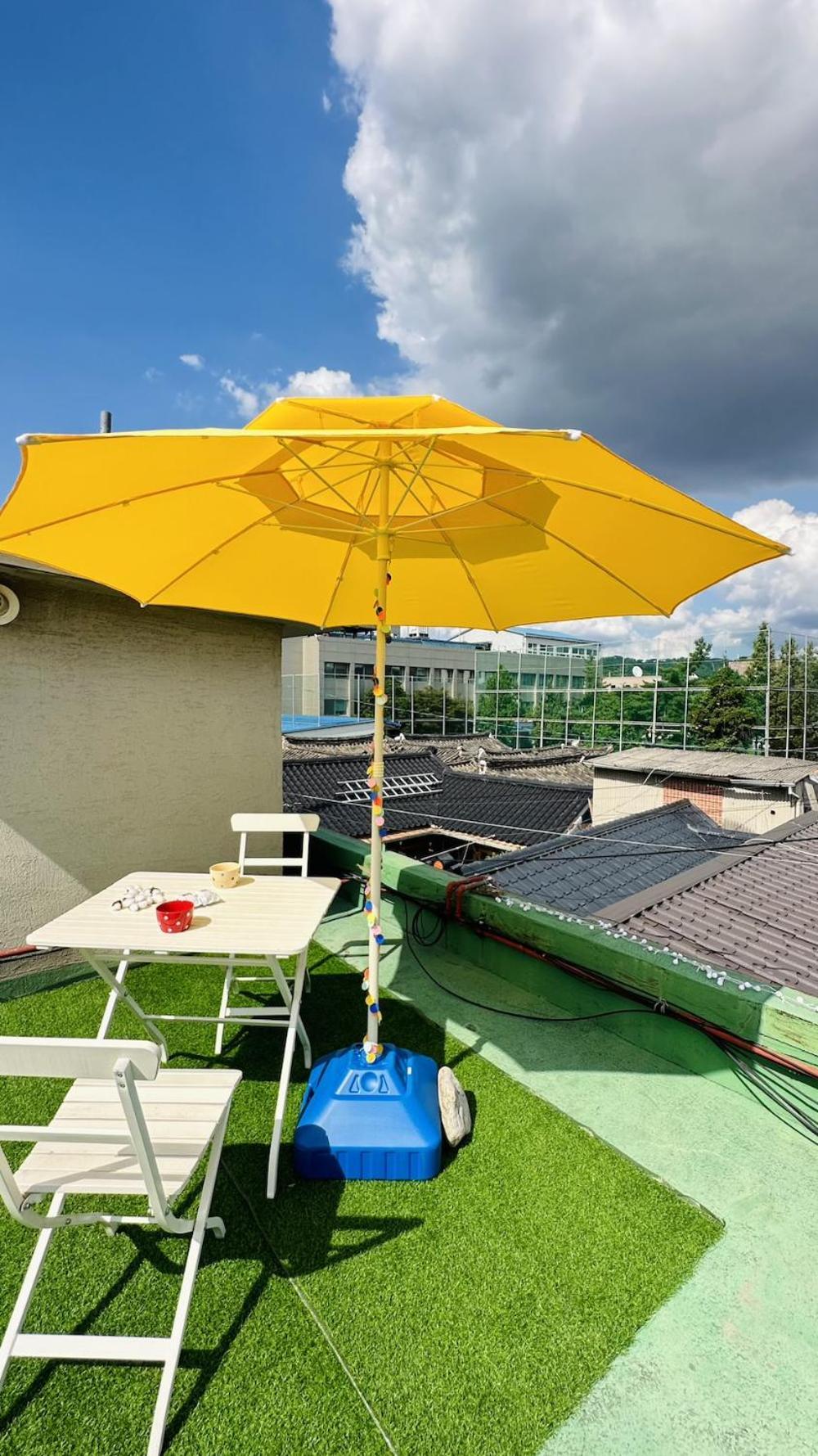 Seochon Spring Haven With Private Rooftop Apartment Seoul